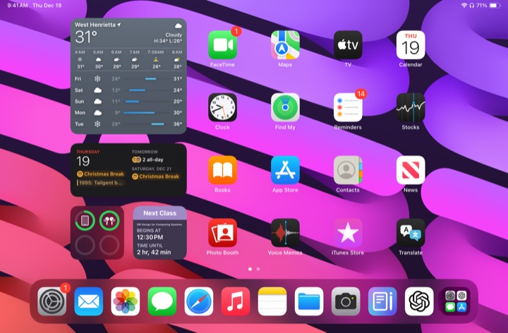 Home Screen Landscape on iPad mini (A18 Pro) running iPadOS 18