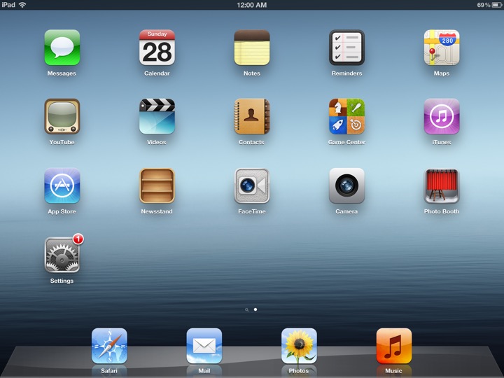 Home Screen Landscape on iPad (3rd generation) running iOS 5.1.1