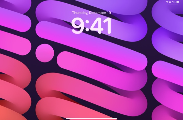 Lock Screen Landscape on iPad mini (A18 Pro) running iPadOS 18