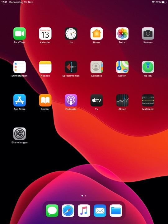 Home Screen Dark Portrait on iPad (7th generation) running iPadOS 13
