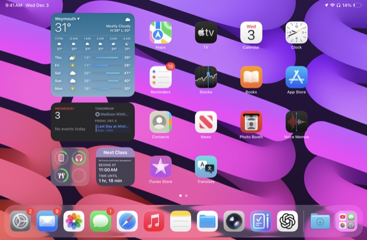 Home Screen Landscape on iPad mini 8.3-inch running iPadOS 26