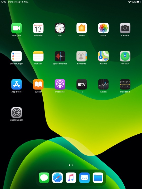 Home Screen Dark Portrait on iPad (7th generation) running iPadOS 13