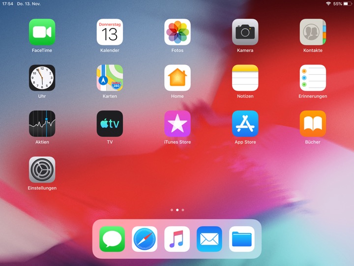 Home Screen Landscape on iPad mini (5th generation) running iOS 12