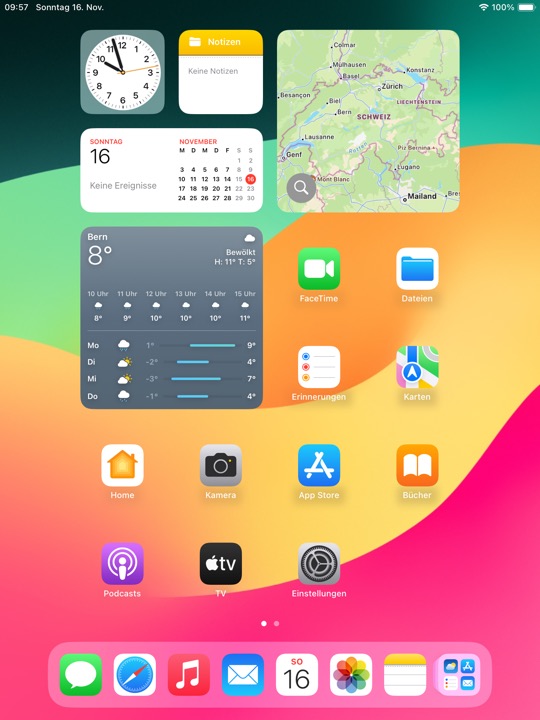 Home Screen Light Portrait on iPad 9.7-inch + 7.9-inch running iPadOS 17
