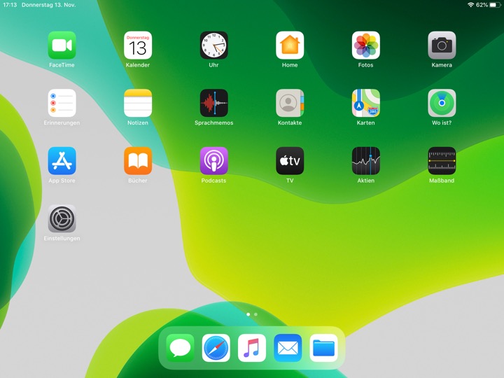 Home Screen Light Landscape on iPad (7th generation) running iPadOS 13